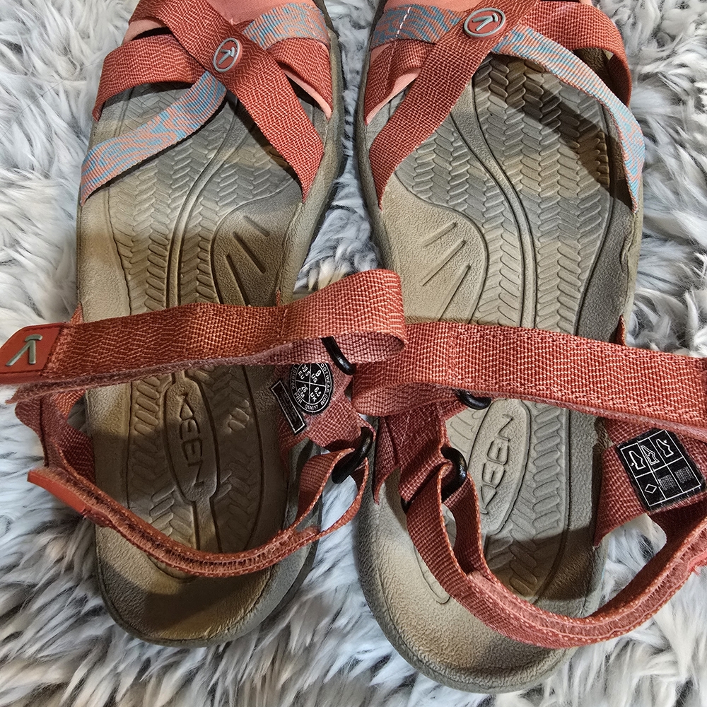 Keen Women's Coral and Teal Sandals